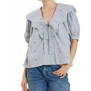 NEW AUREUM scallop collar blouse in blue